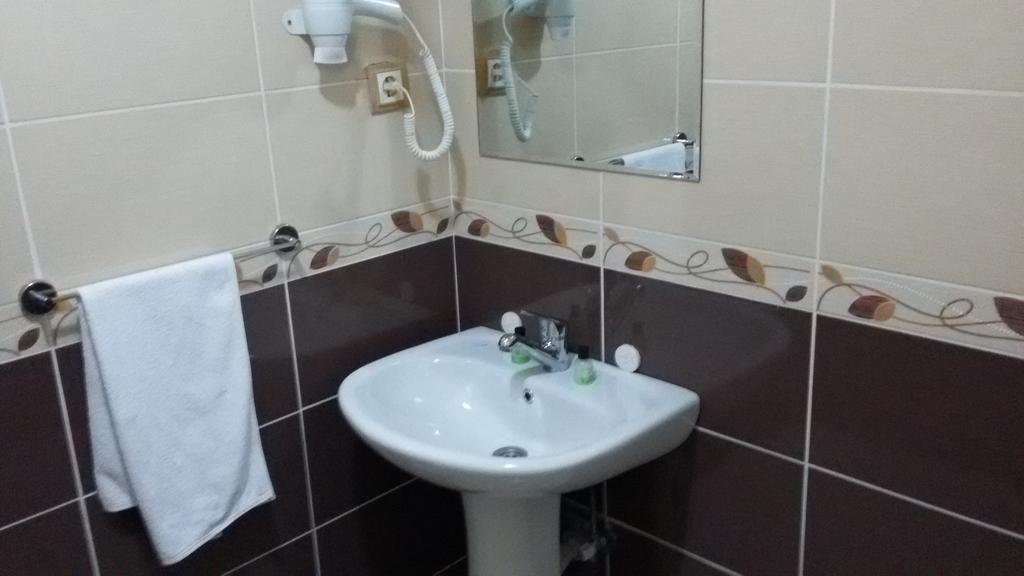 Hotel Kervansaray Ерзурум Екстериор снимка